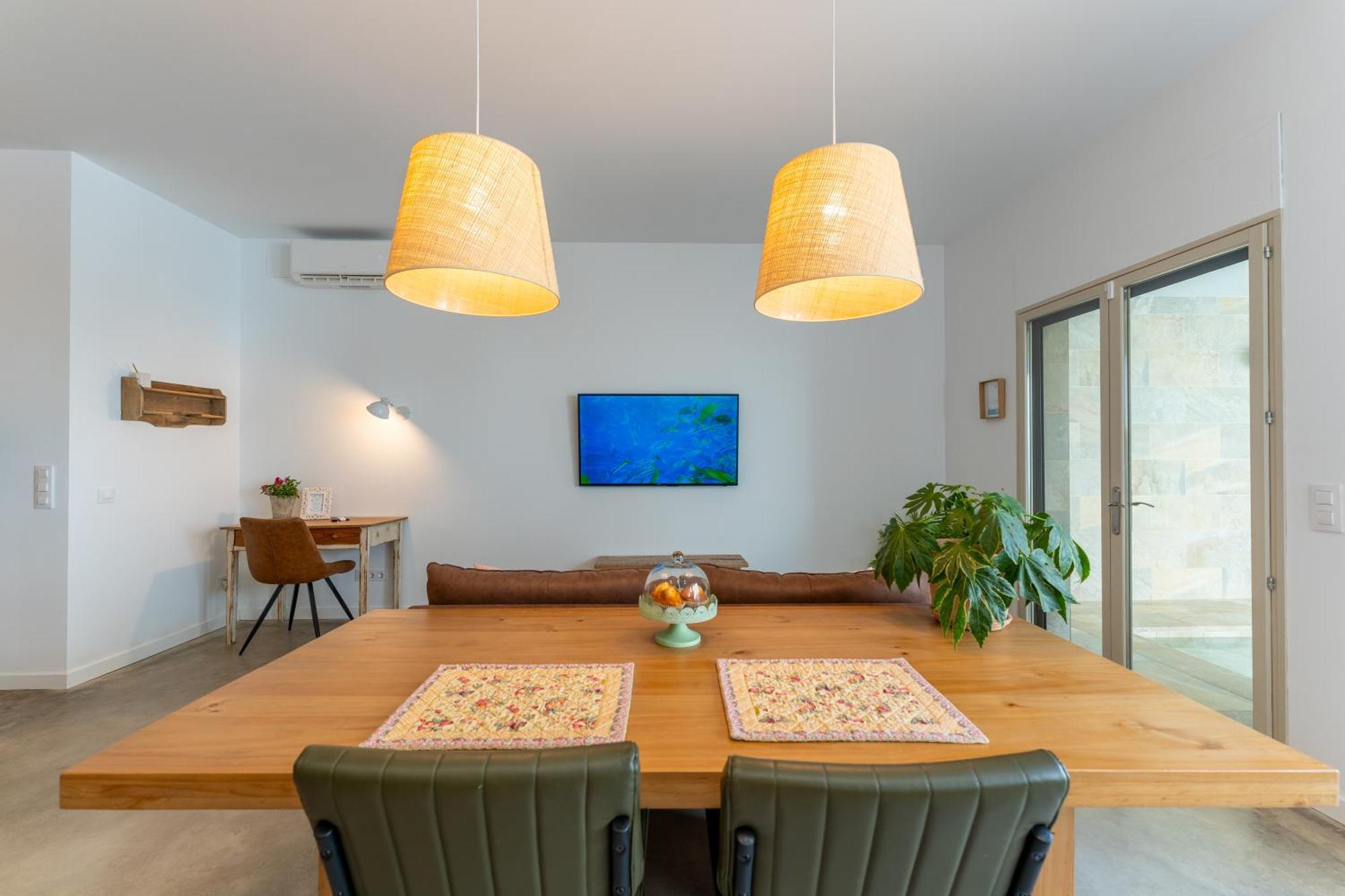Loft Con Piscina Climatizada De Agua Salada Y Parking En El Centro De Figueres Daire Figueres  Dış mekan fotoğraf