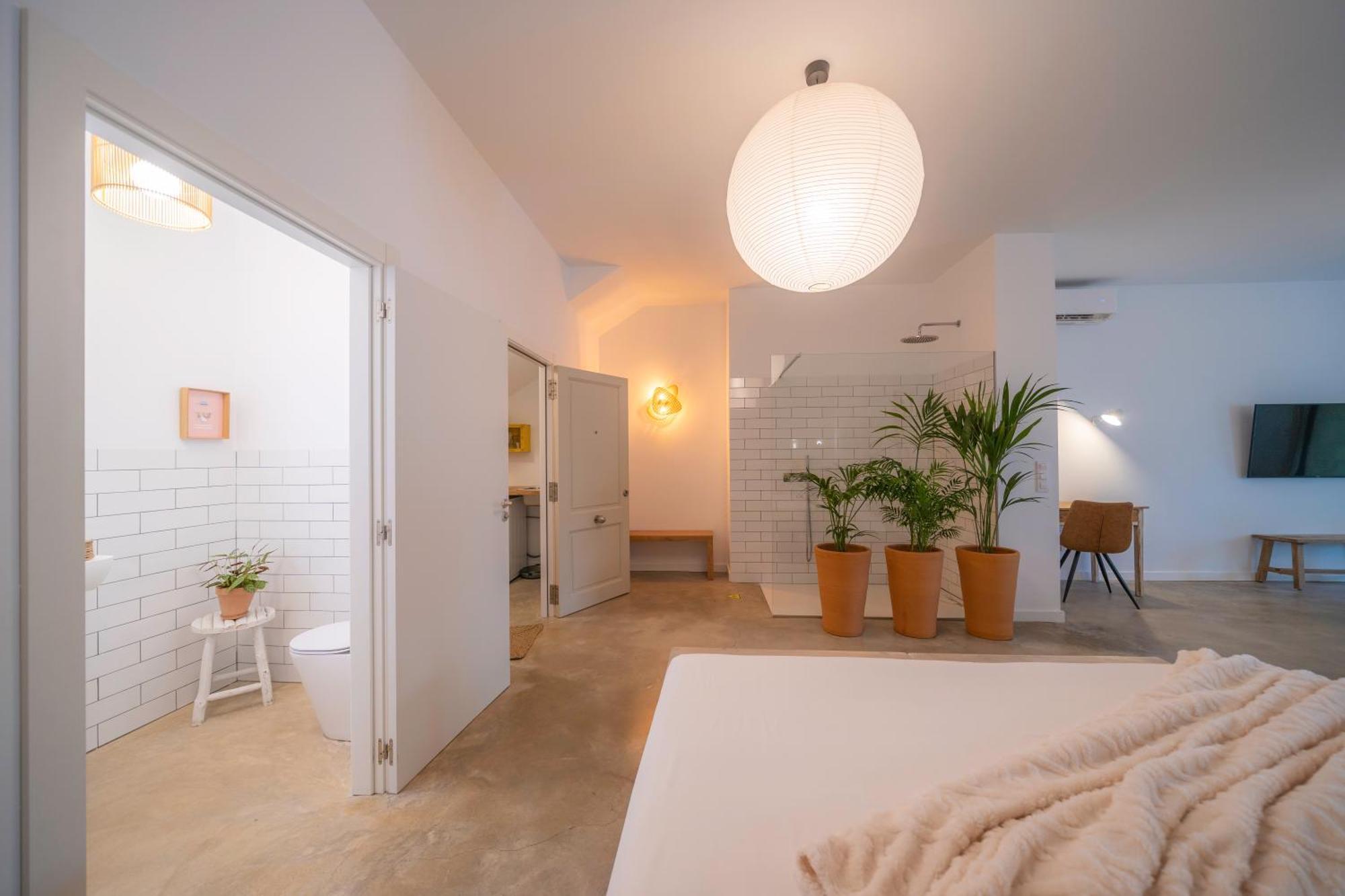 Loft Con Piscina Climatizada De Agua Salada Y Parking En El Centro De Figueres Daire Figueres  Oda fotoğraf